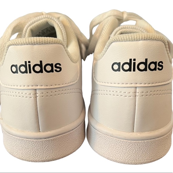 🌸Adidas Grand Court Kids Athletic Shoes - Picture 5 of 10